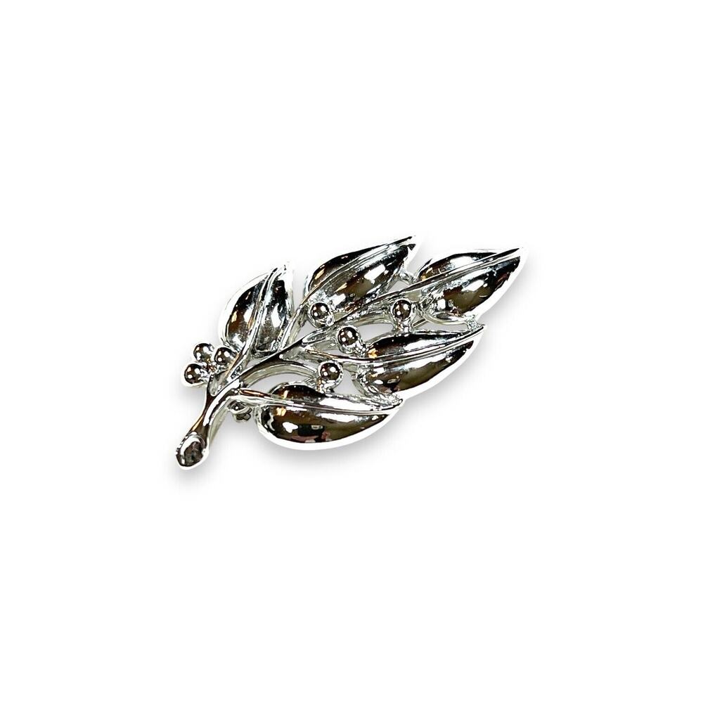 Vintage Sarah Coventry Brooch Pin Silent Spring Silver Tone Leaf Berries Signed
